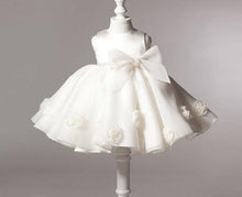 Charger l&#39;image dans la galerie, Baby girl baby banquet Wedding Dress Skirt Girl Flower Princess - Curtis &amp; Ivory
