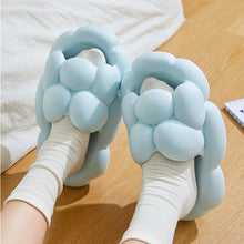 Charger l&#39;image dans la galerie, Soft Cloud Design Slippers Cute House Shoes Women Outdoor Indoor Bathroom Slipper - Curtis &amp; Ivory
